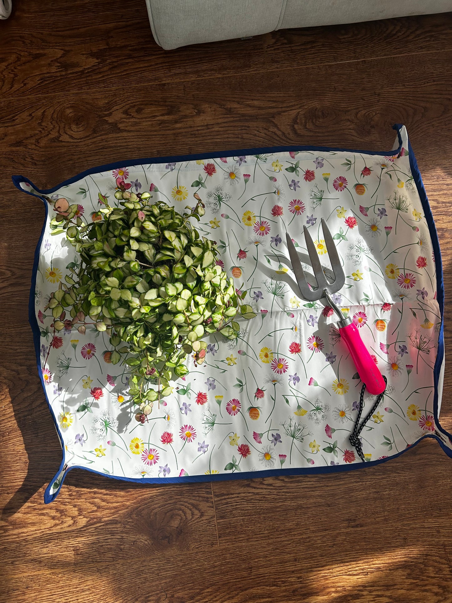 Potting Mats - Various Designs