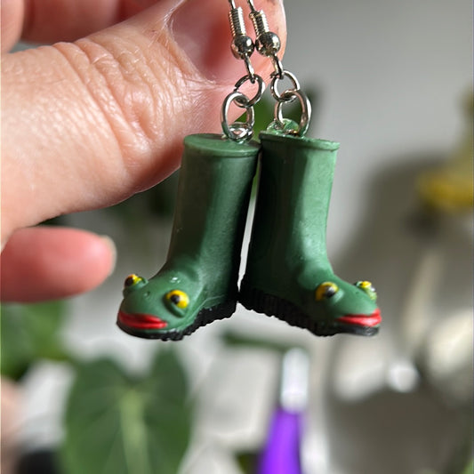 Froggie wellypets earrings