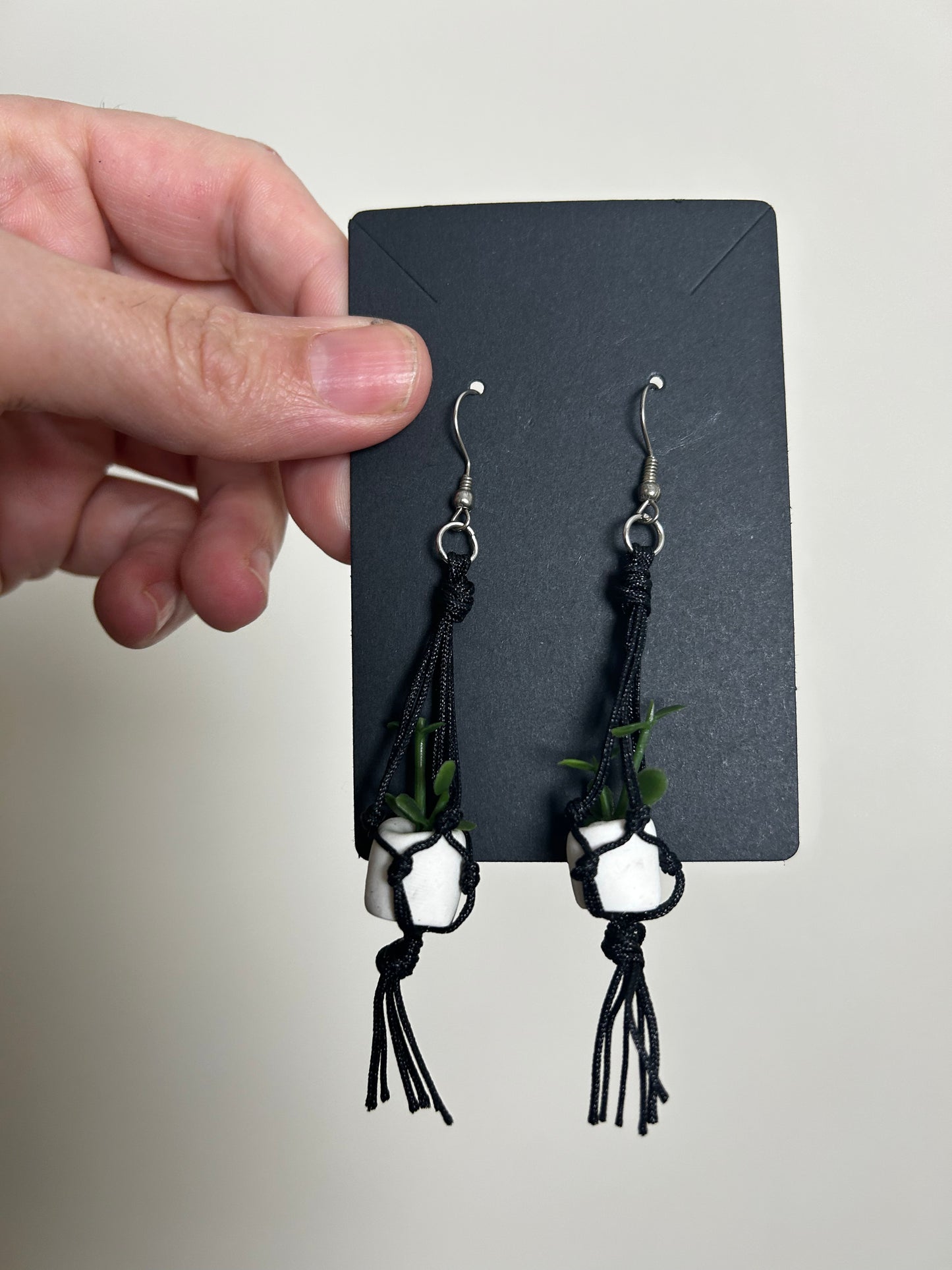 Macrame Hanger Earrings Black/ White