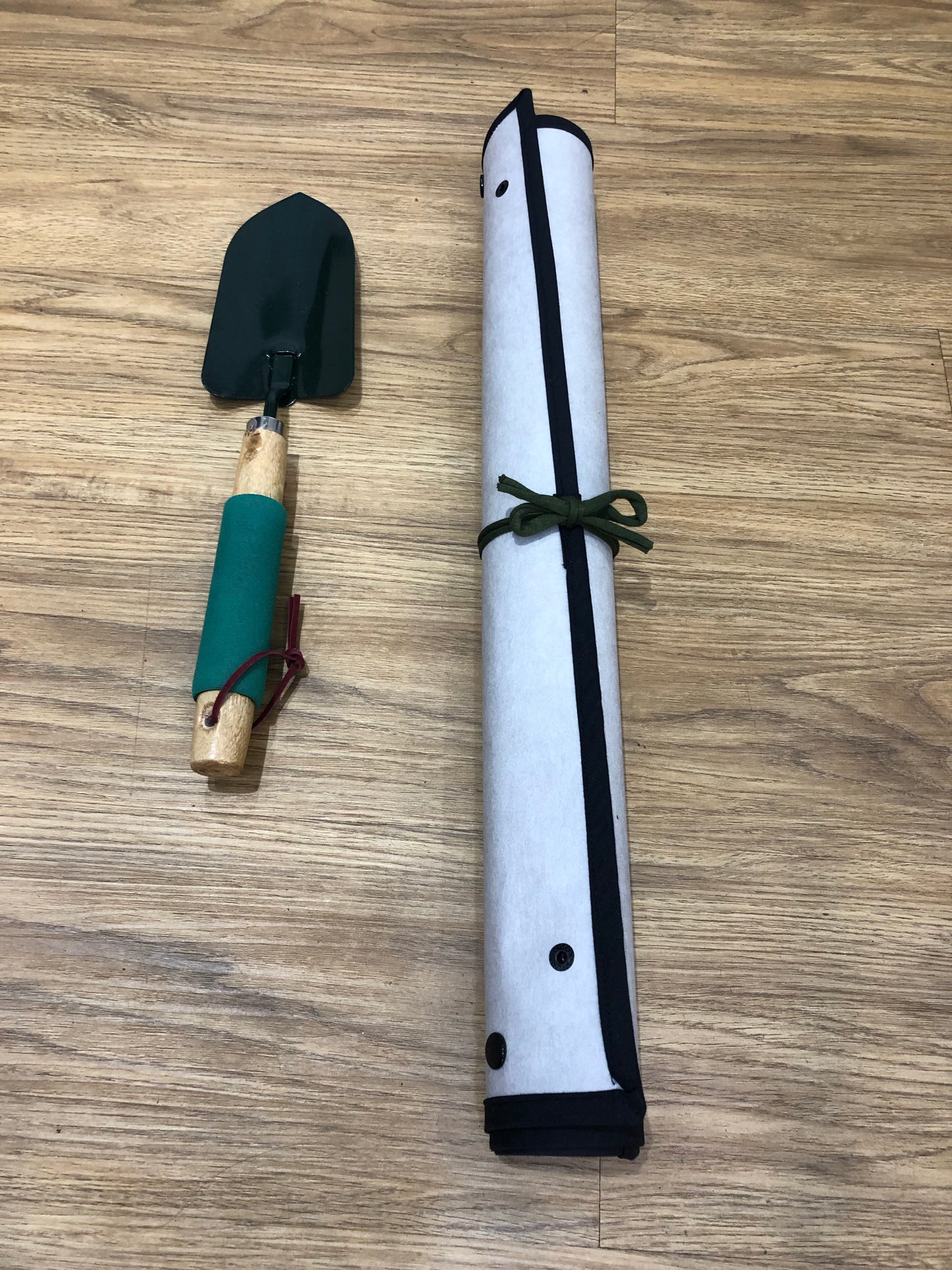 Buy Online Premium Quality and Beautiful Vegan Potting Mat - Hotpinkhangers