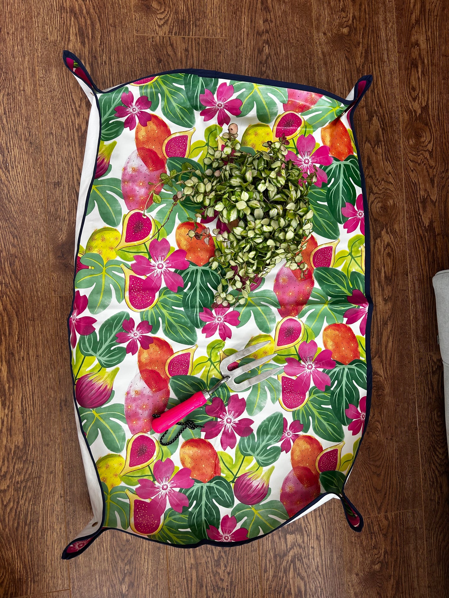 Potting Mats - Various Designs