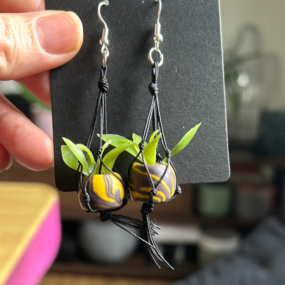 Macrame Hanger Earrings Black/ Yellow Brown swirl