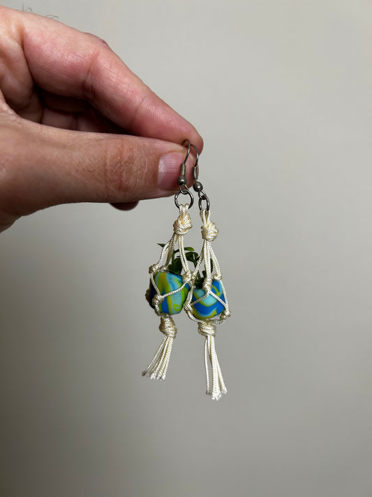 Macrame Hanger Earrings White/Blue Swirl