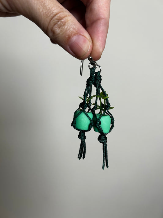 Macrame Hanger Earrings Green/Mint
